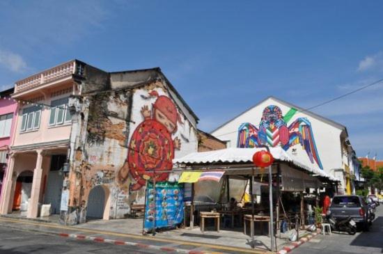 Hotel October Phuket Ngoại thất bức ảnh